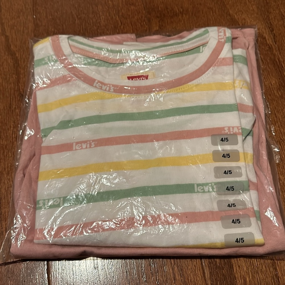 Levi's Girls' 2 Pack Long Sleeve pink and pastel striped Tee - Picture 4 of 4